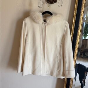 SACHI Colllection Ivory Lambwool with Genuine Fur Trimmed Hood